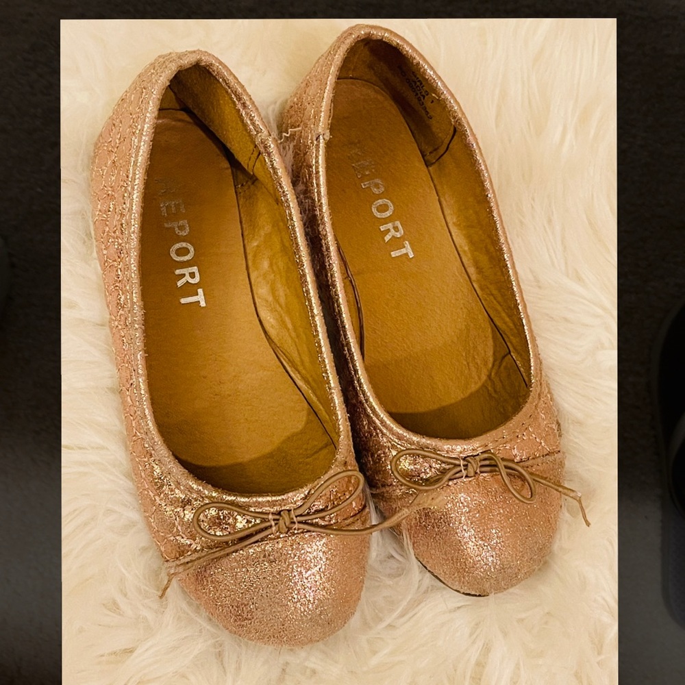 Girl’s slip-on ballet flat dress shoes